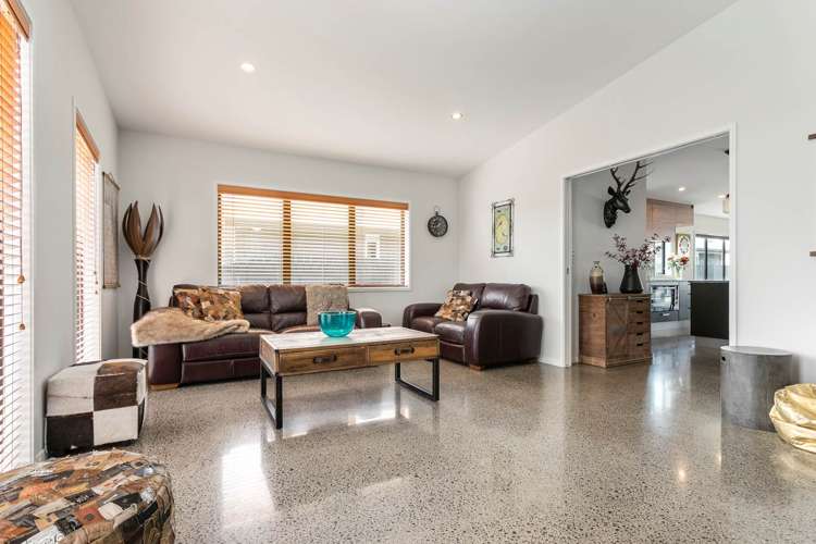 13 Eric Farley Drive Kumeu_4