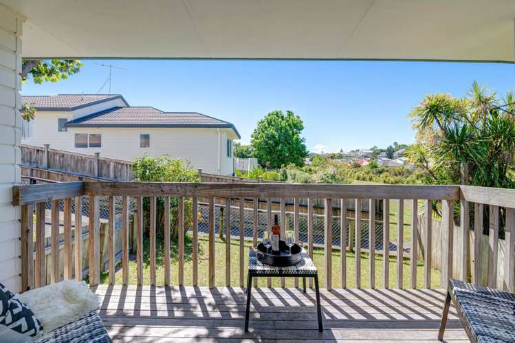 2/65 Charlotte Street Stanmore Bay_11