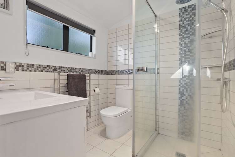 428 Huia Road Laingholm_15
