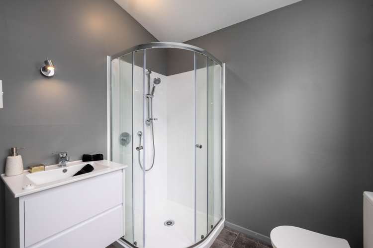 1 Clarendon Terrace Woolston_9