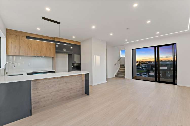 1/16 Binsted Road New Lynn_13