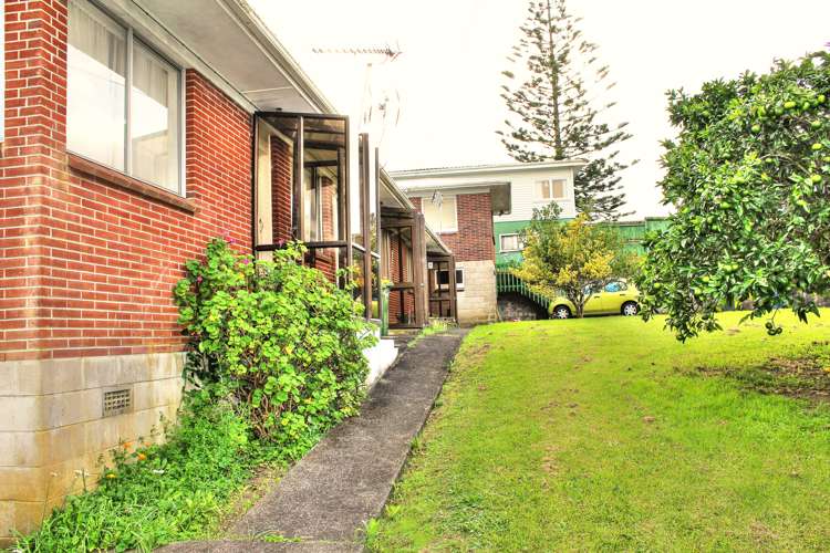 102 Titirangi Road New Lynn_5