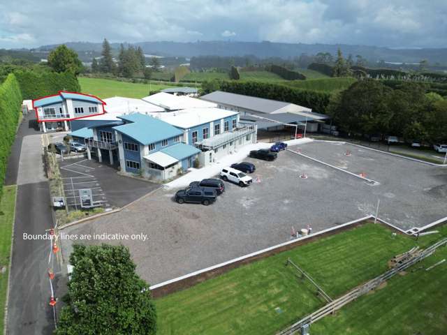 Upper Level Office with Deck in Te Puna