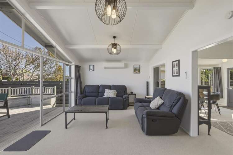 4A Blake Street Waitara_18