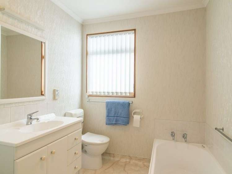 18 Atarau Grove Paraparaumu_13