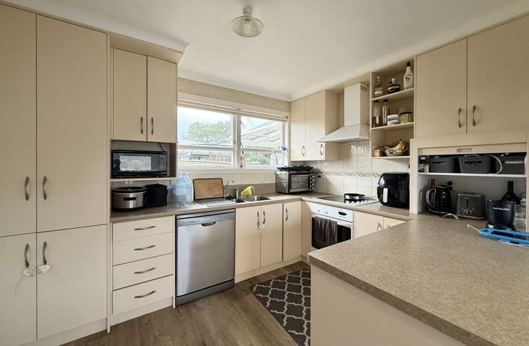 67 Pohutukawa Drive_5