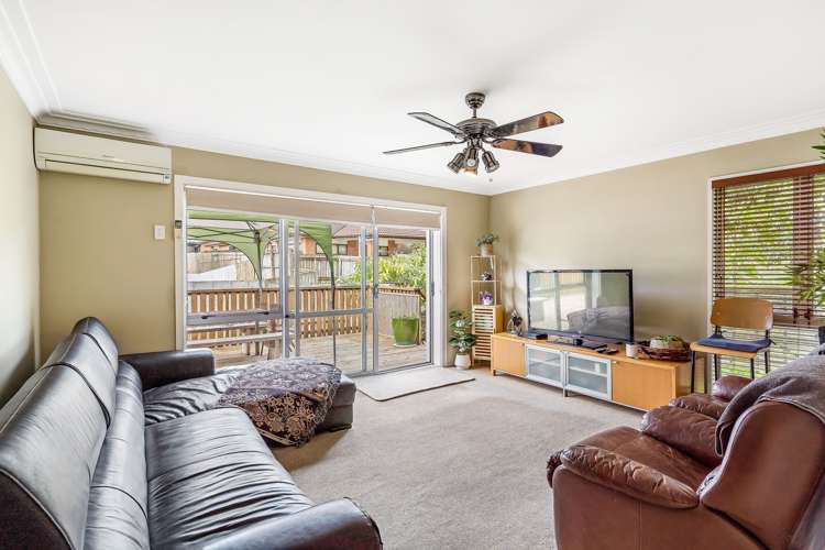 2/55a Woolfield Road Papatoetoe_10