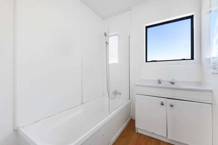 2/6 Esperanto Road Papatoetoe_10