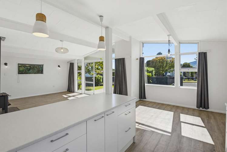 32 Sylvan Avenue Waikanae_19