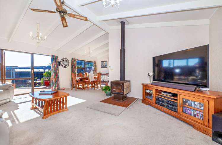 6 The Glebe Coastlands_30