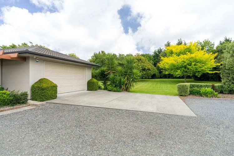 64 Lea Grove Levin_27