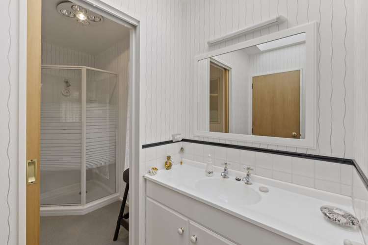 36 Farnswood Place Redwood_17