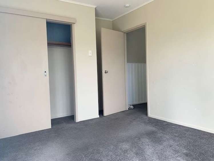 11A Netherlands Avenue Kelston_5