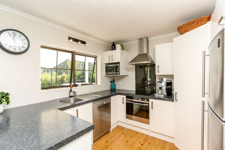 15 Pararewa Drive Whalers Gate_12