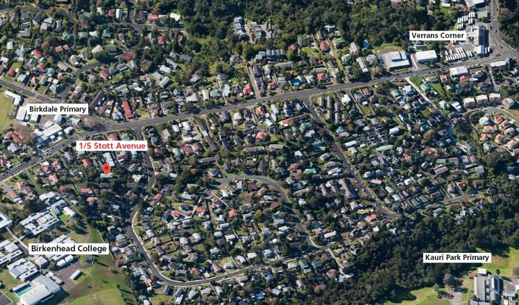 1/5 Stott Avenue Birkdale_14