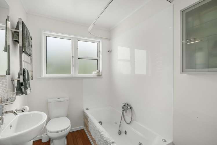 3 Camellia Terrace Maungaraki_14