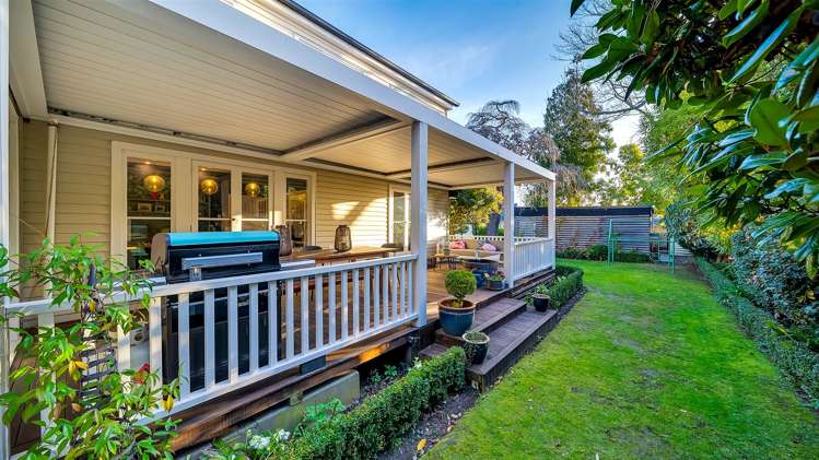 100 Idris Road Bryndwr_26