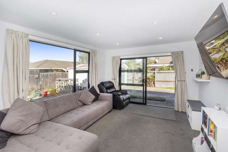 2/29 Blakehall Place_1