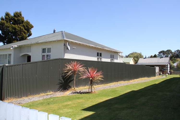 19 Orawia Road Tuatapere_15