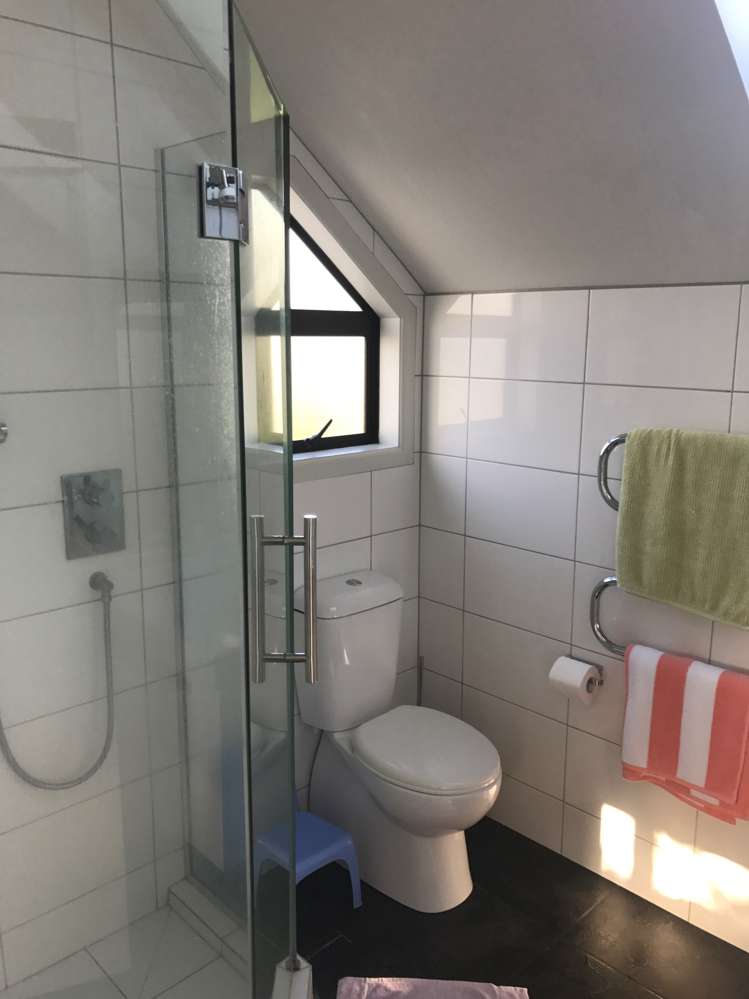 37 Hattaway Avenue Bucklands Beach_11