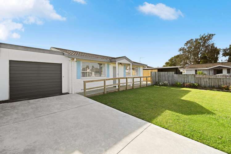 13B Sandalwood Drive Dinsdale_11