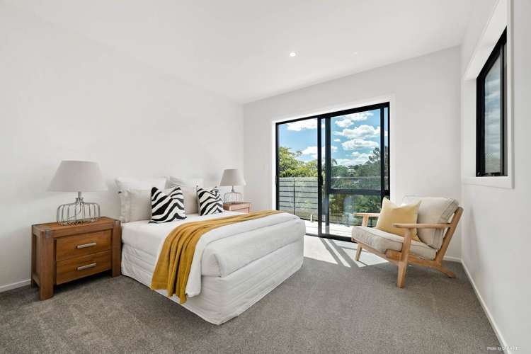 2/56 Woodlands Crescent Browns Bay_12