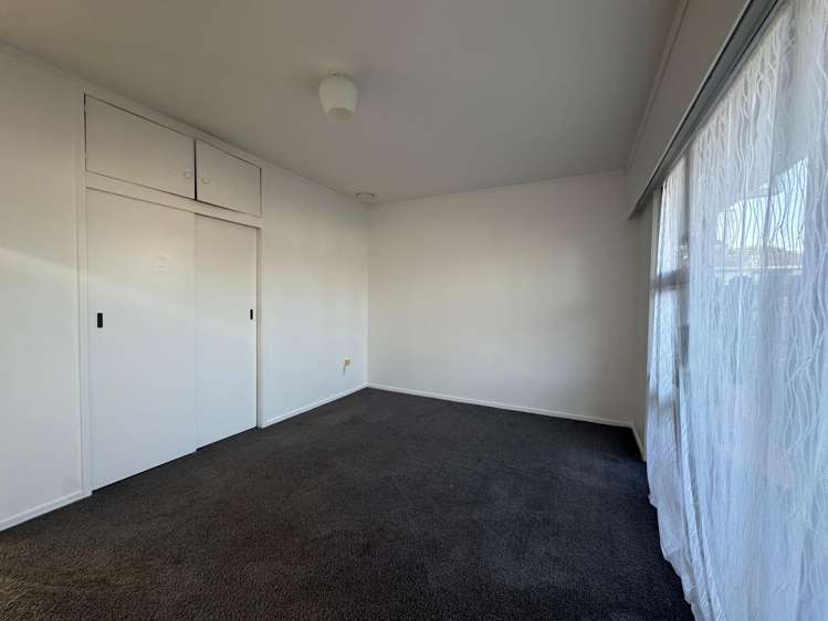3/2 Ihaka Place Papatoetoe_3
