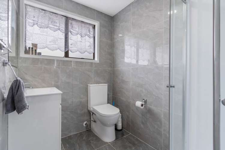 1/20 Funnell Place Manurewa_11