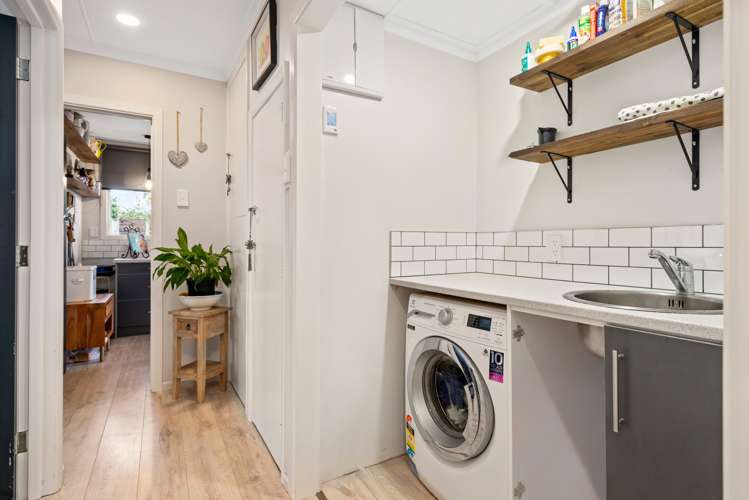 3b Stirling Grove Greerton_9