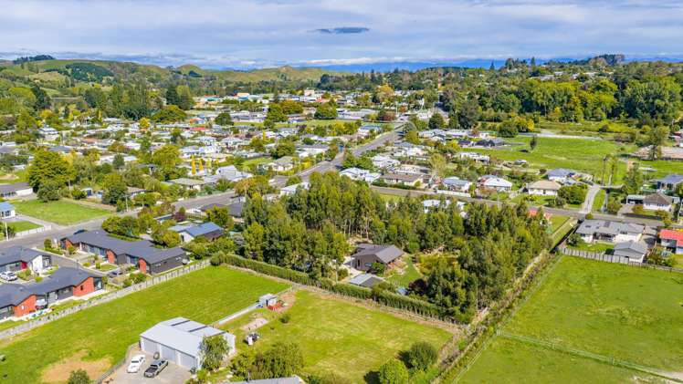 2B Bibby Street Waipawa_27