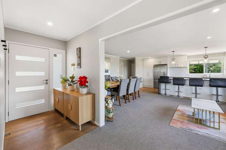 54 Chorley Avenue Massey_2