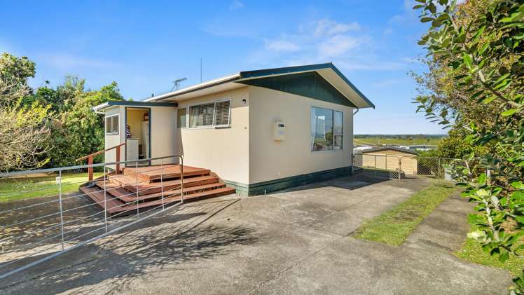 18 Costello Crescent Pukehina_17