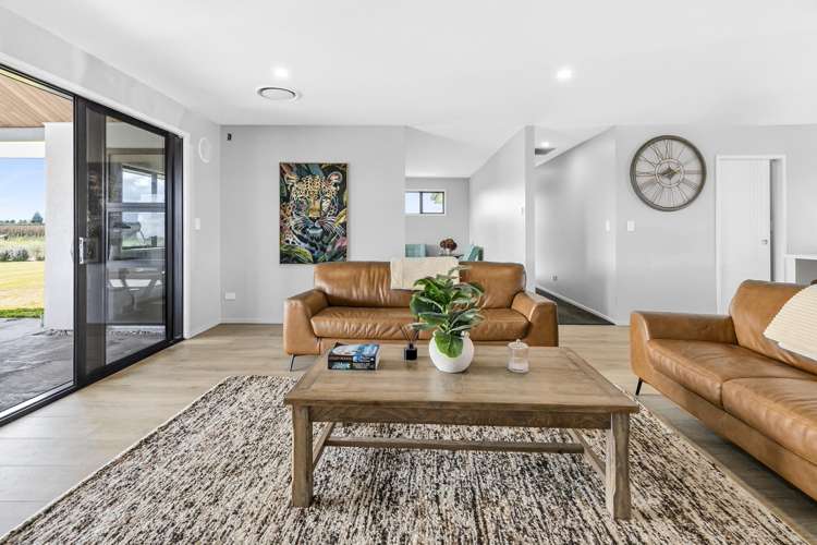 194 Lake Road Okoroire_9