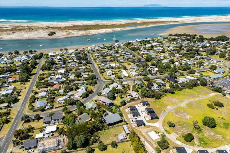 6A Holiday Crescent Mangawhai Heads_24