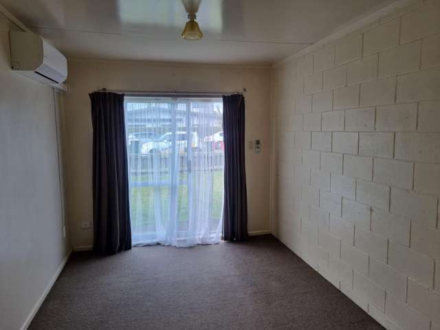 1/12 Larch Street Victoria_3