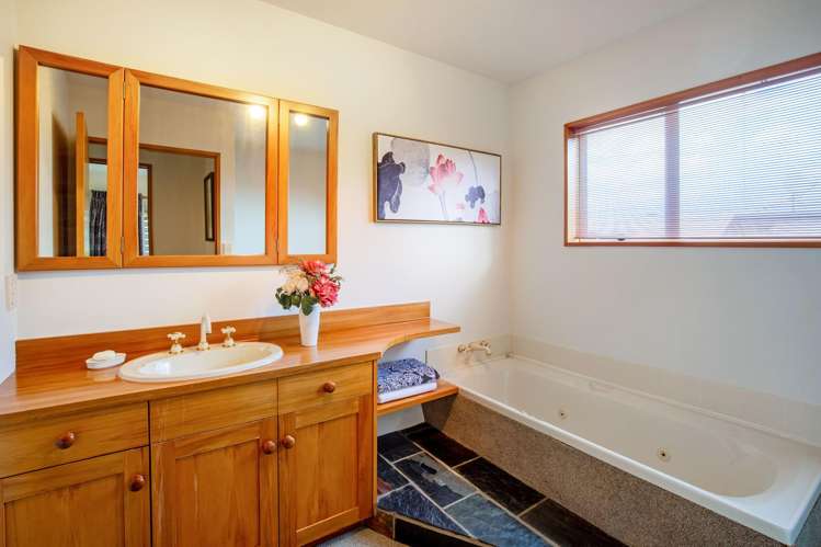 32 George Street Rolleston_11