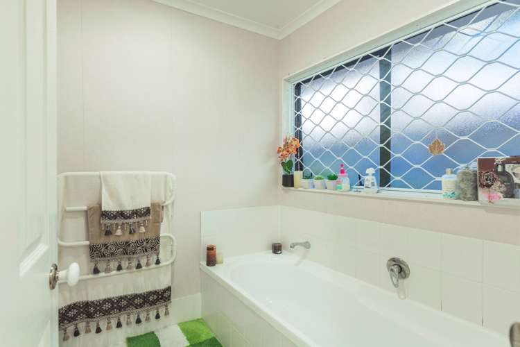 39 Etherton Drive Manurewa_7