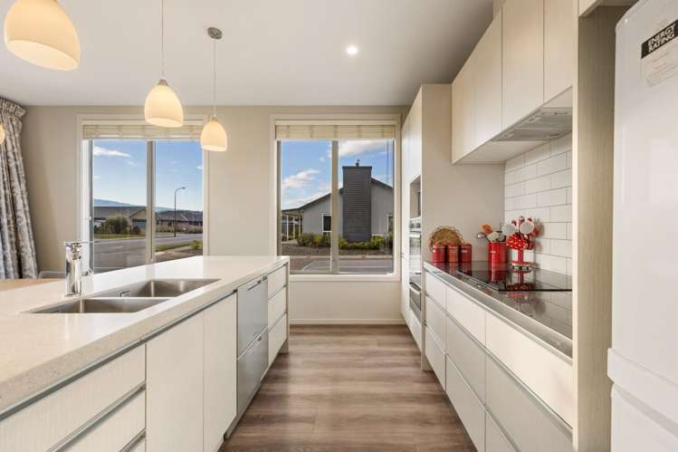 2 Weaver Close Alexandra_3