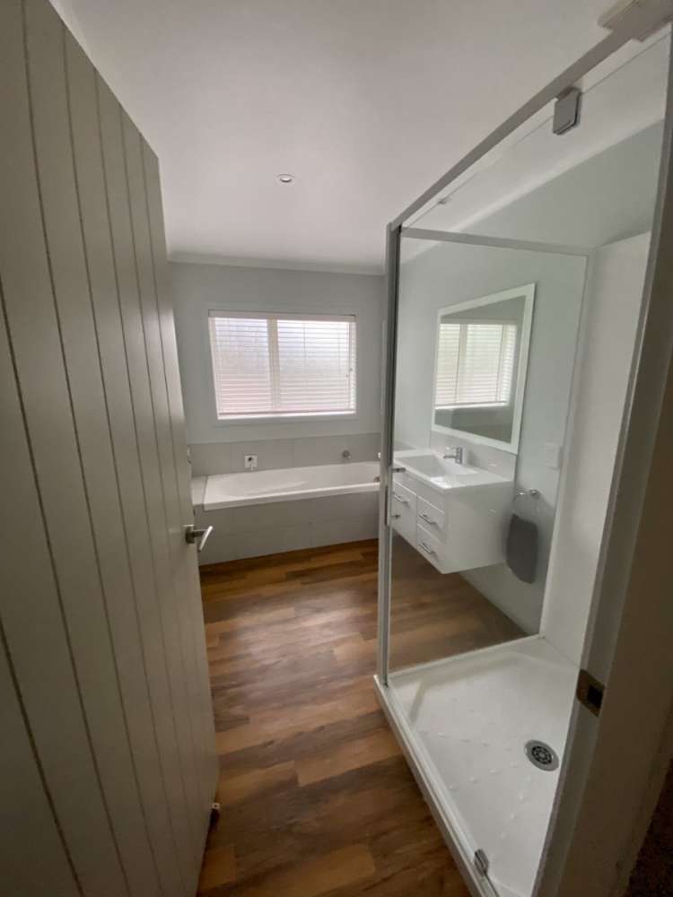 4 Camellia Lane Carterton_13