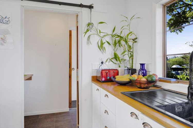 9 Standish Street Midhirst_9