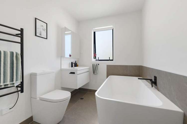 8 Whakahui Lane Mangere Bridge_14