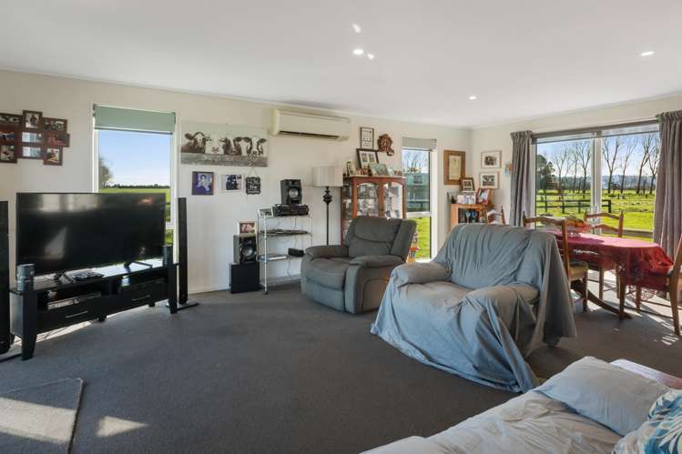 649 Wani Road Netherton_22