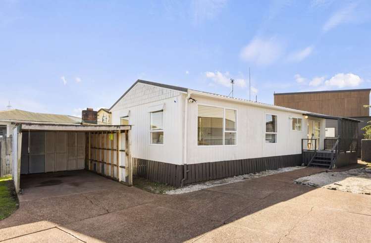 2/111 Canal Road Avondale_14