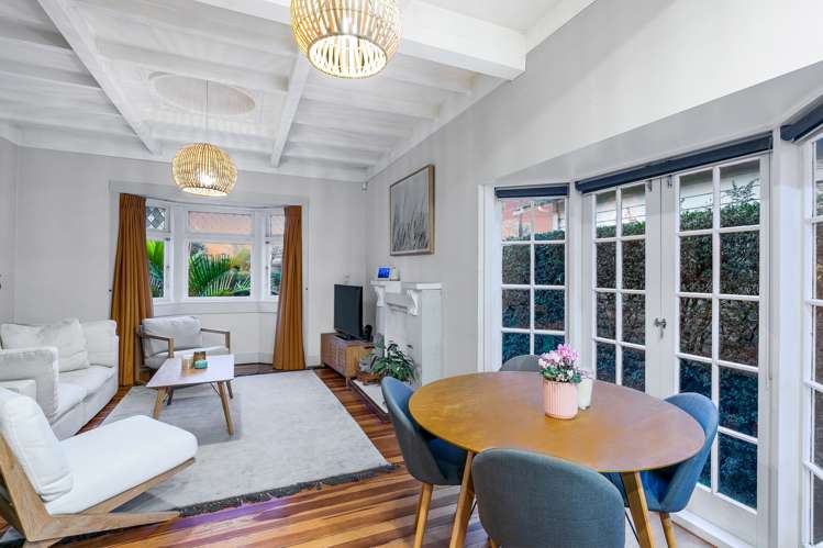 8 Challinor Crescent Mount Albert_21