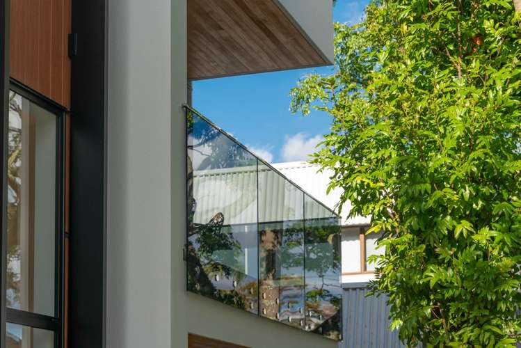 1/3 Campbell Road Takapuna_6
