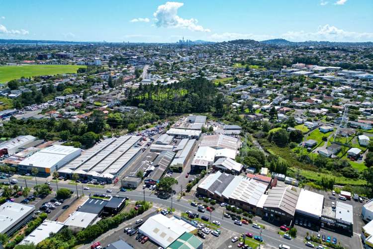 1/20 Portage Road New Lynn_17