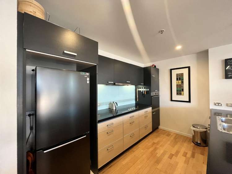 D103/14 West Quay 10777_5