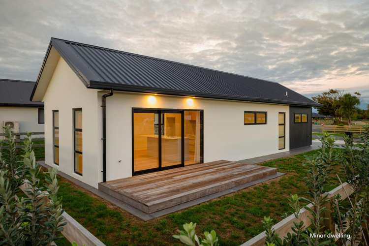 28 Captain Stone Te Kowhai_27