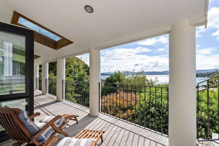 52 Walter Road, Lowry Bay Eastbourne_1