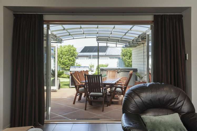 20 Margaret Place Lytton West_35